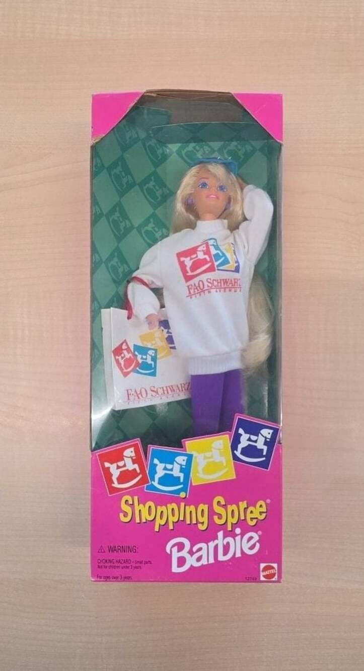 Vintage 1994 FAO Schwarz Souvenir Ed Shopping Spree Barbie Doll Mattel #12749